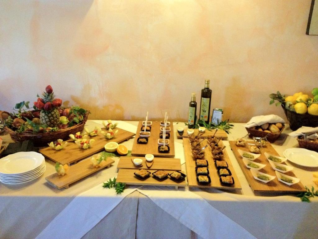 Il Borgo Country Resort Castiglione De Sicilia Exterior foto